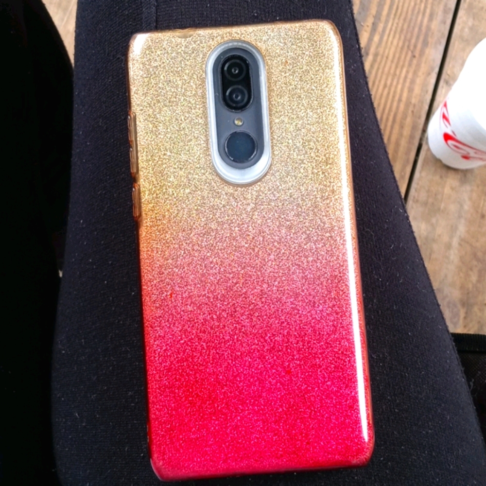 Cell Phone - Picture 3 of 4